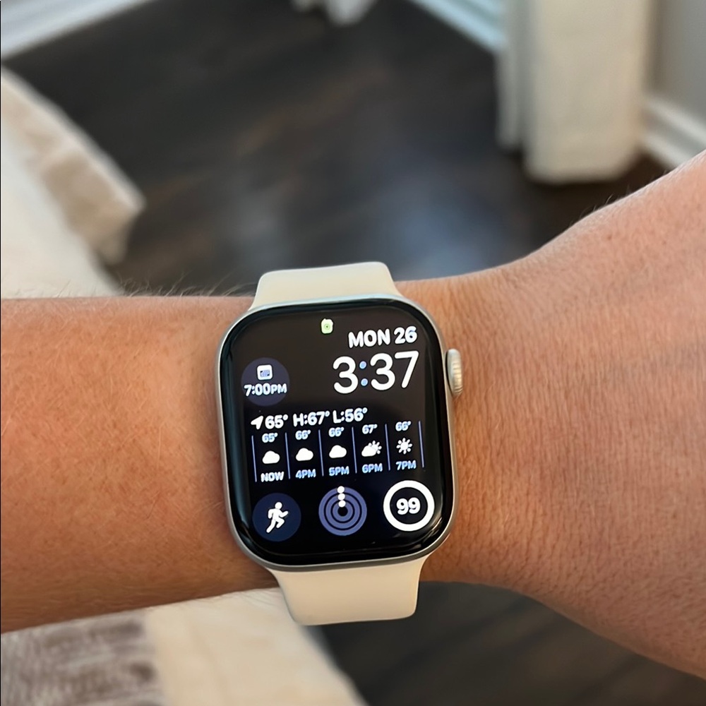 Apple Watch Series 10 with Silver and Blush Colors
